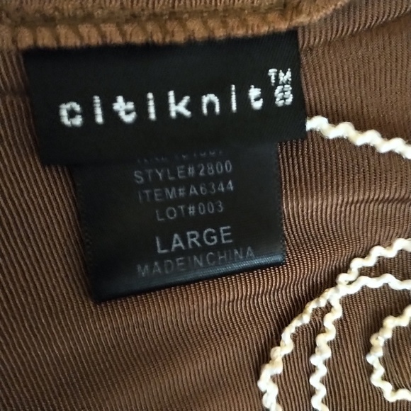 Citiknits Scroll Embroidered Top EUC L/XL - Picture 3 of 5